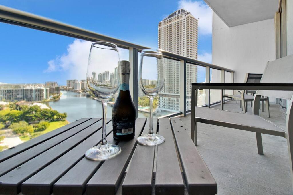 Ocean View 2Br 2Bth Hallandale Beach Miami Ft Lauderdale Exteriör bild