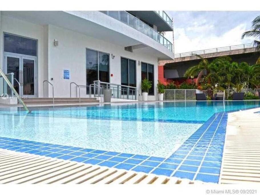 Ocean View 2Br 2Bth Hallandale Beach Miami Ft Lauderdale Exteriör bild