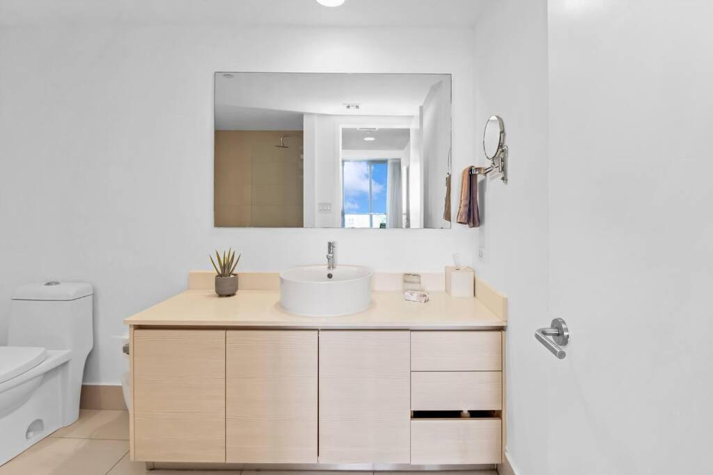 Ocean View 2Br 2Bth Hallandale Beach Miami Ft Lauderdale Exteriör bild
